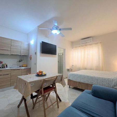 Monolocale Marianna Apartment ออลเบีย ภายนอก รูปภาพ